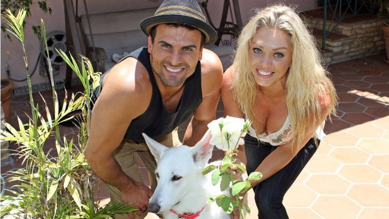 Ünlü model Loni Willison ön dişleri dökük yine çöp toplarken görüntülendi - Resim: 33